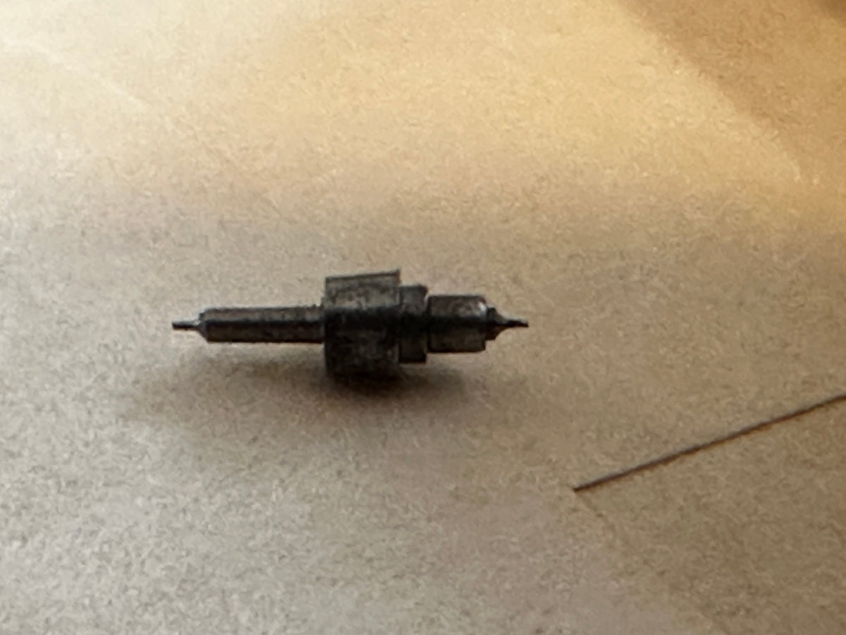 C & E Marshall Balance Staff E8807 for Elgin 18s No. 857 P13 Short Hub