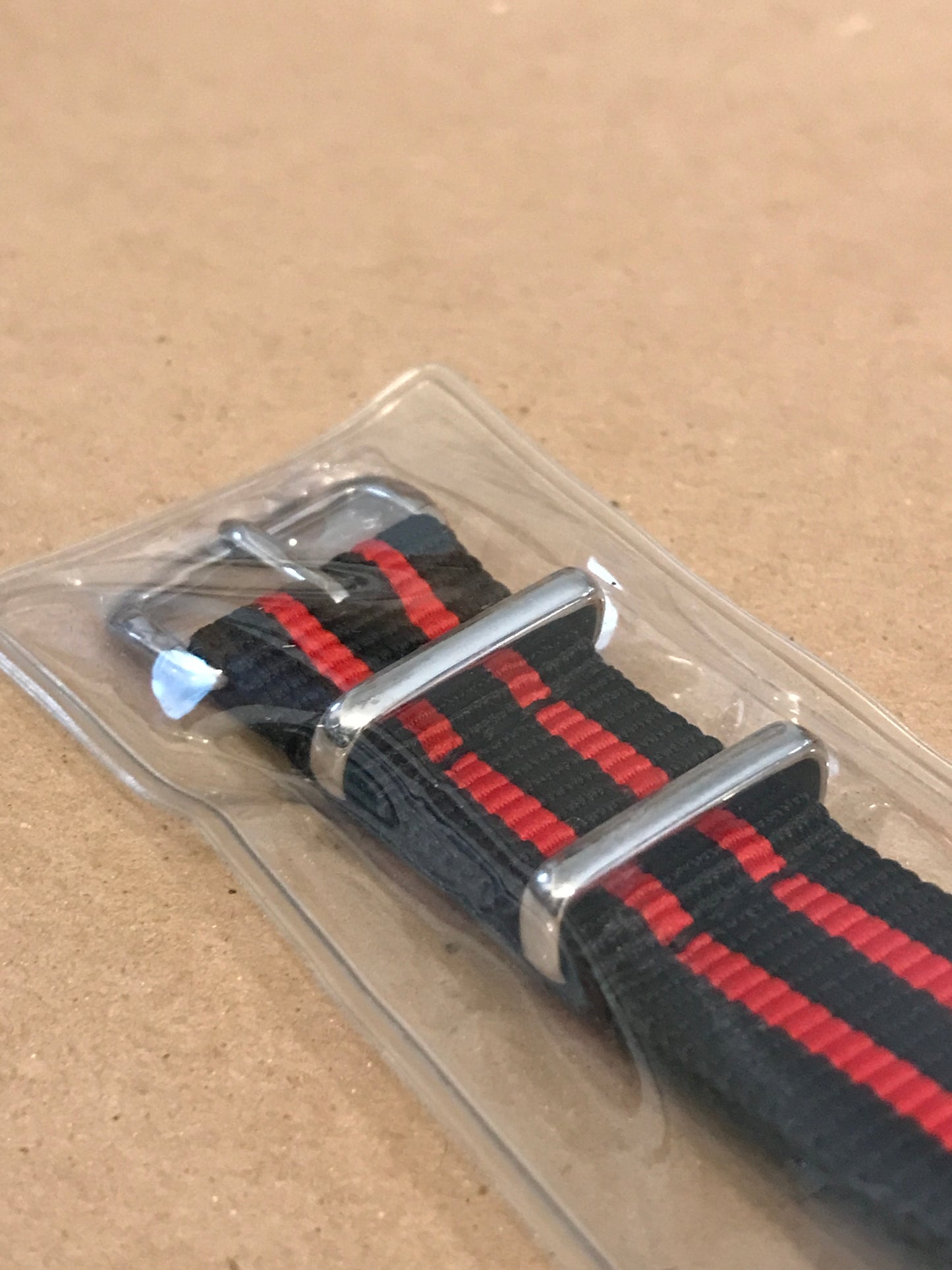 18mm BLACK w/ RED Stripes NATO Type Military Wrist Watch Strap - New