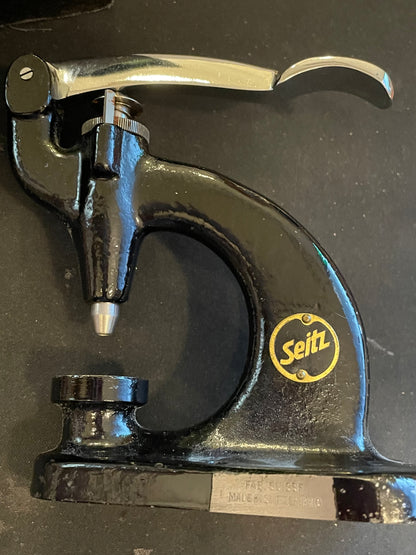 Watchmakers Seitz Jeweling tool set - in box
