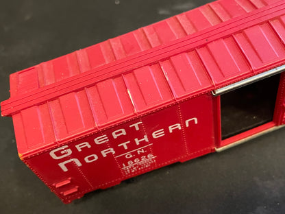 Mantua HO Scale Red Boxcar 18626 GN #T311-H