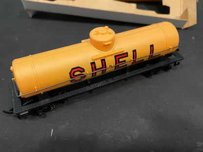 Tyco HO Scale Yellow Shell Tank Car #315C in Box
