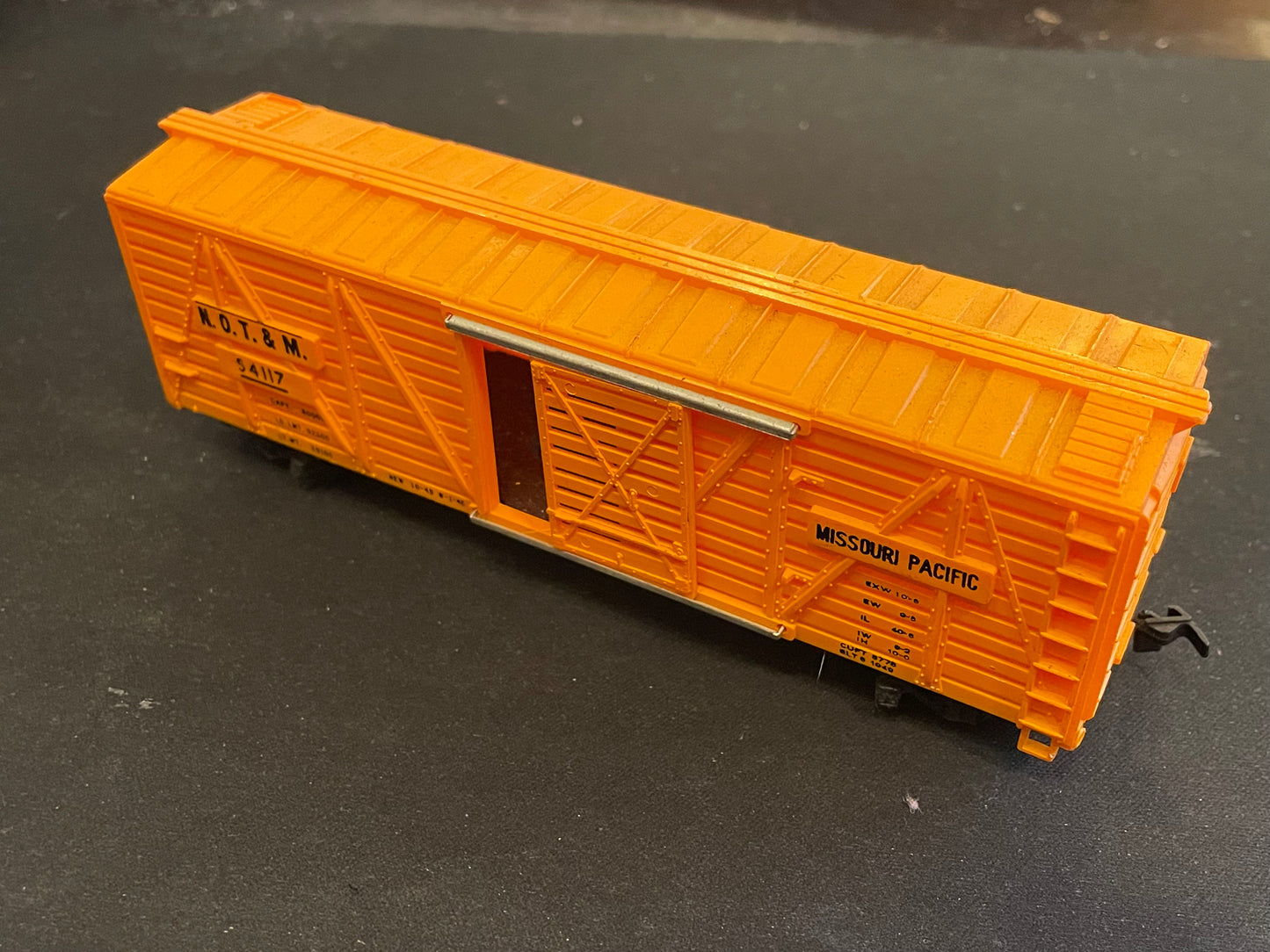 Mantua HO Scale Orange Boxcar 54117 NOT&M #T312-A
