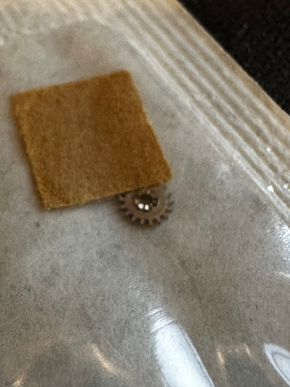 Elgin Factory Winding Pinion for 20/0s Grades 700 thru 705, 740 thru 744, etc. - new