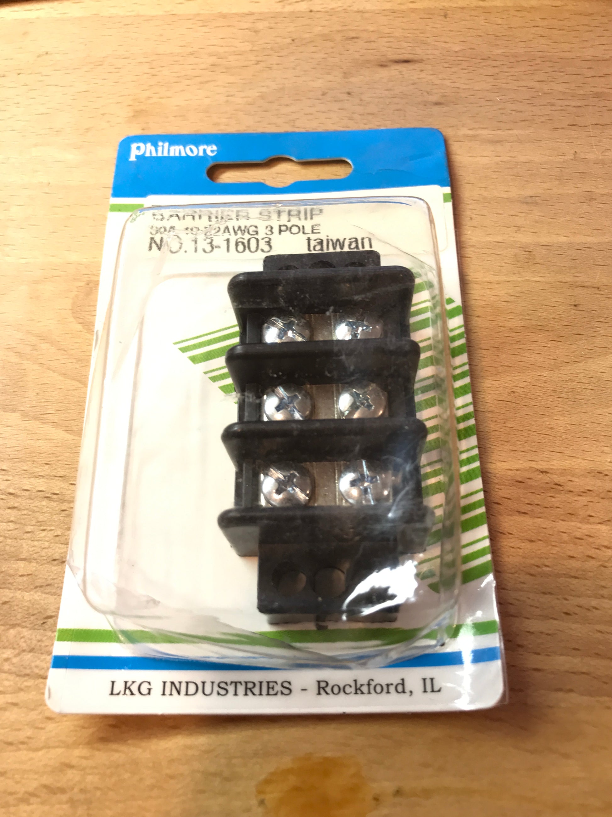Philmore 30A 3 Pole Barrier Strip P/N 13-1603 - NOS