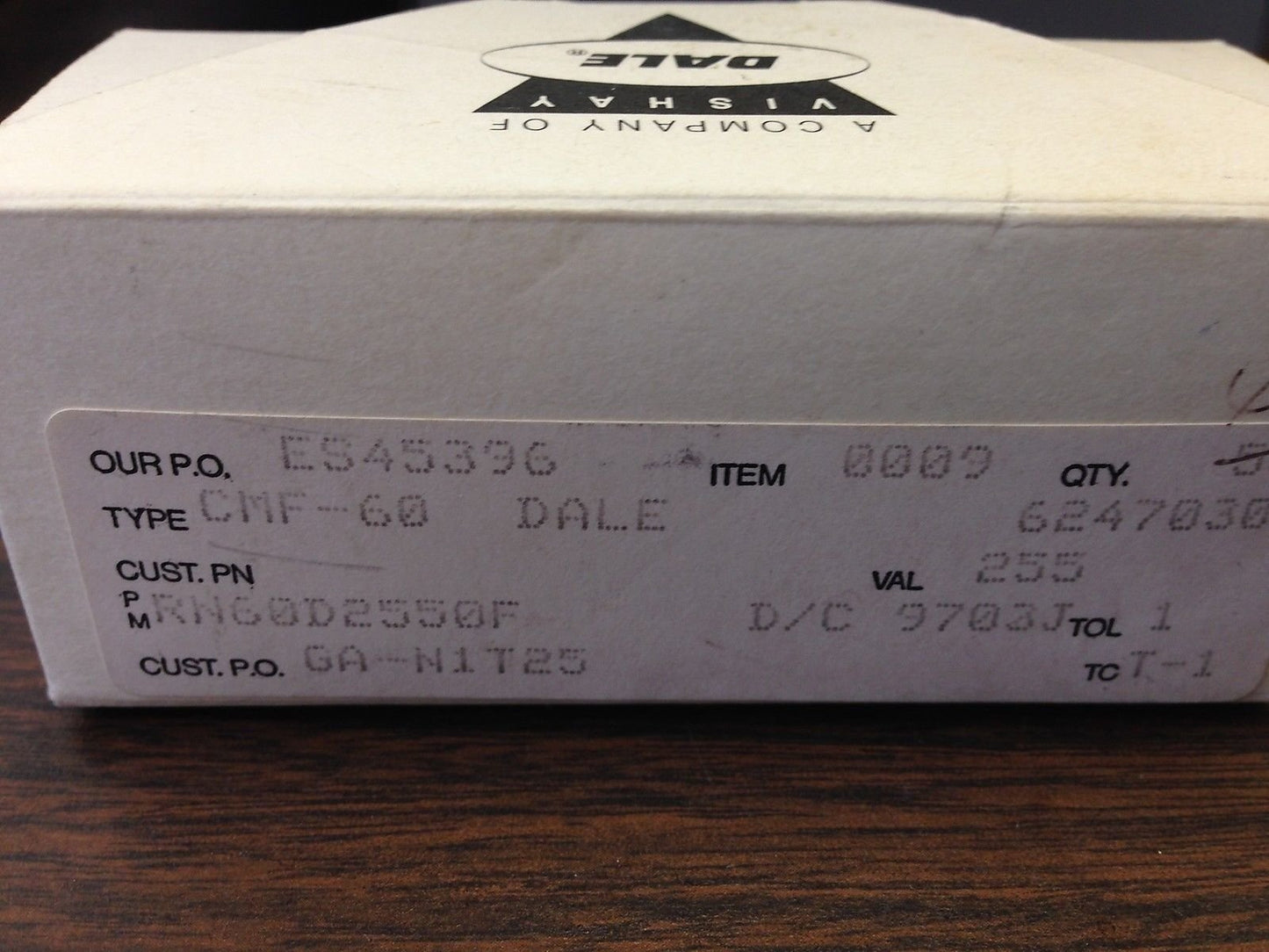 40 - DALE 255 Ohm 1/2w 1% Metal Film Precision Resistors - New